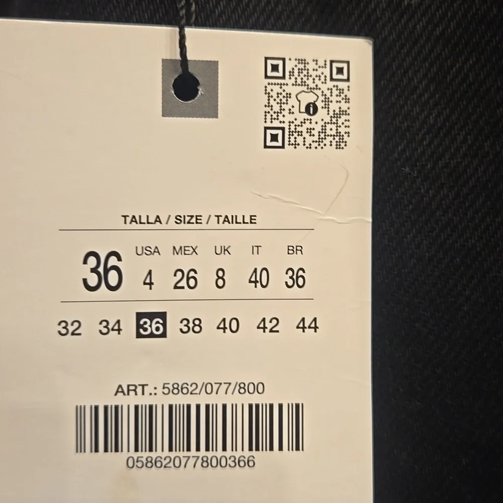 Zara Black Denim Bermunda Short With Brown Belt Size 4 - Picture 4 of 7